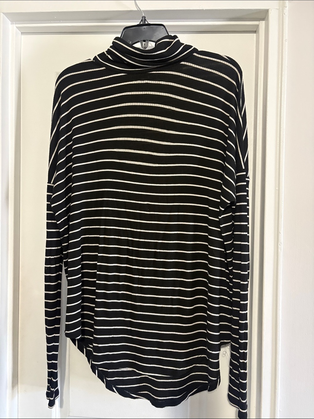 🔥MICHAEL Michael Kors Black and White Striped Turtle Neck Long Sleeve Top